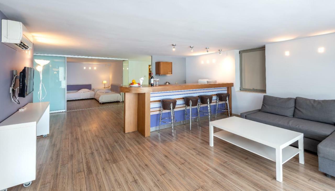 Triton Boutique Hotel Kosz Kültér fotó